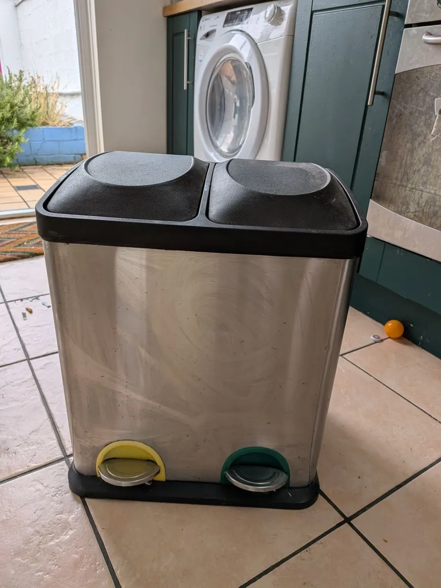 Double bin - Image 1