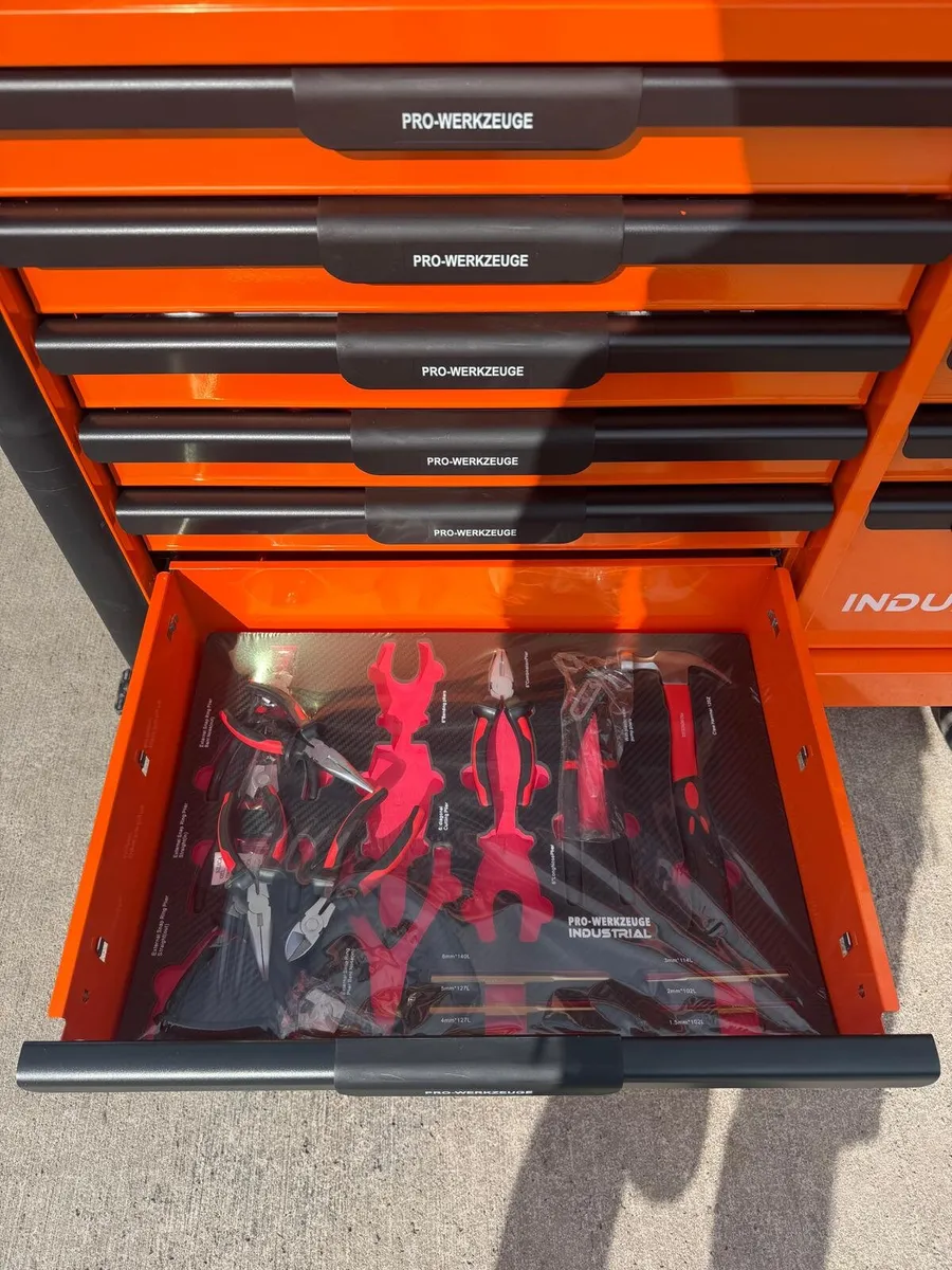 Extra wide Fully loaded toolchest - Image 4