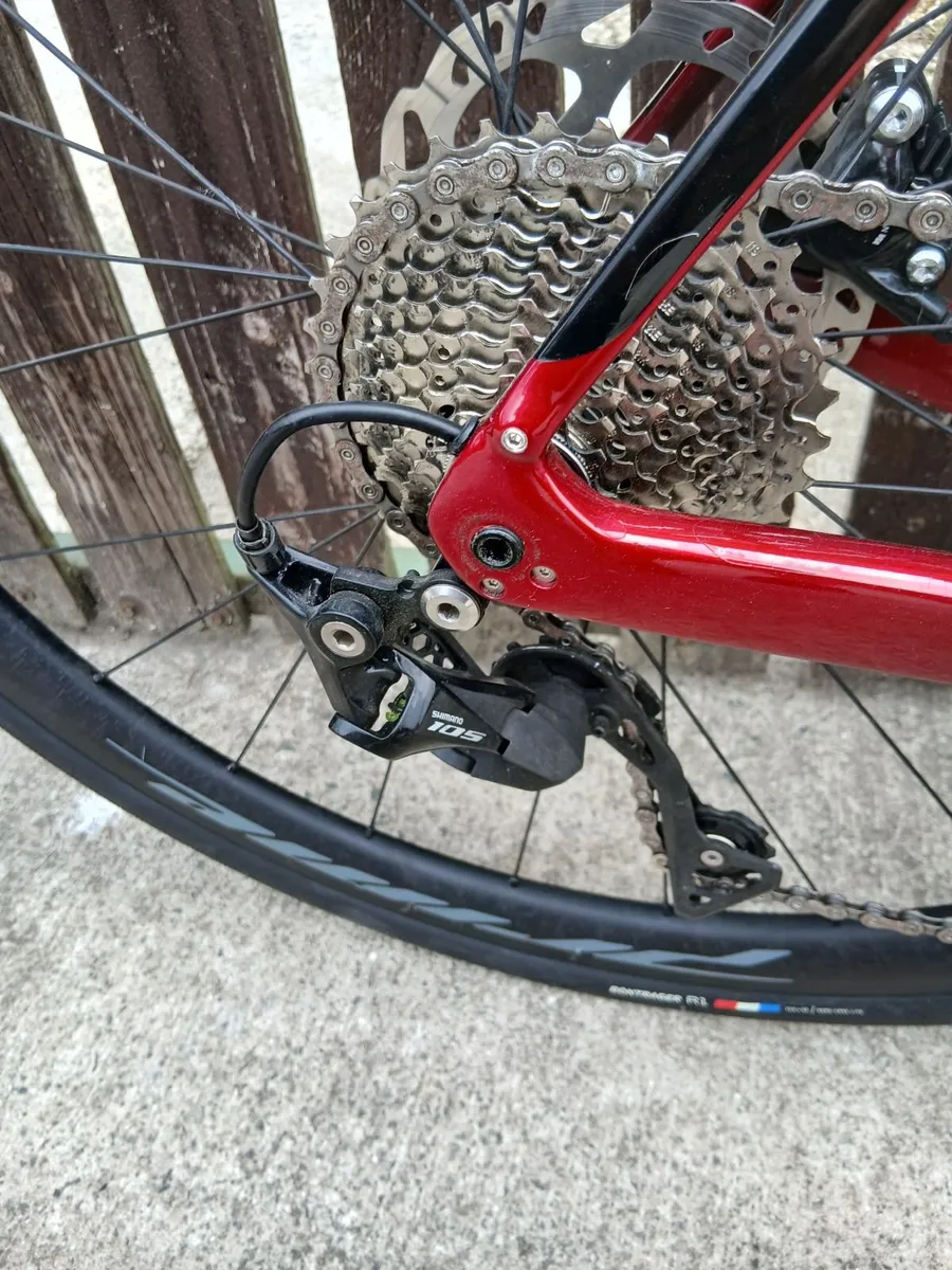 Trek domane road bike 56cm frame - Image 2