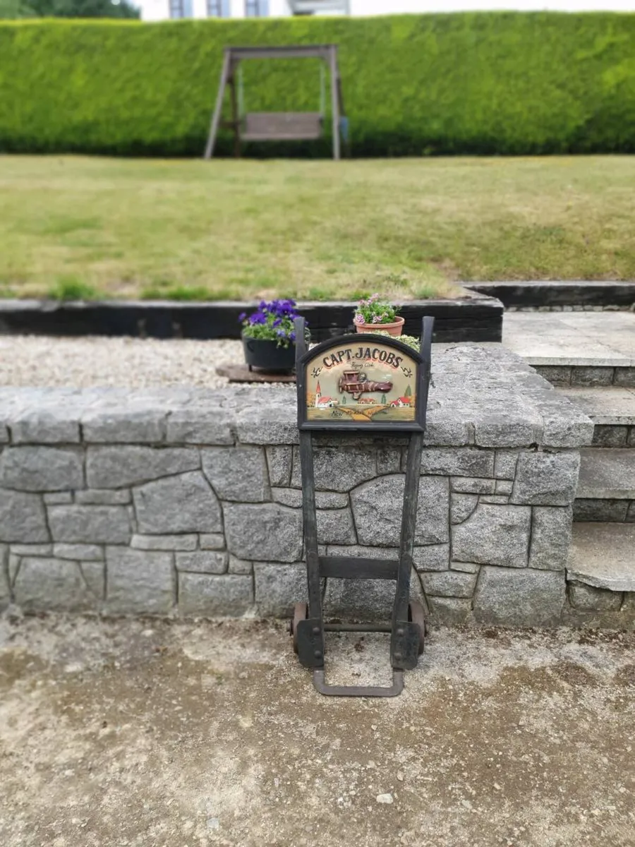 Old style wooden trolley - Image 1