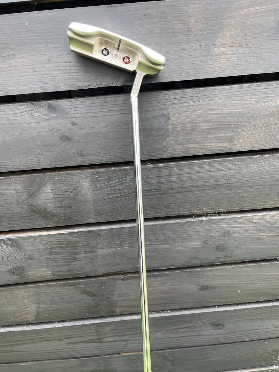 Scotty Cameron Champions Choice Button Back 33 - Image 3