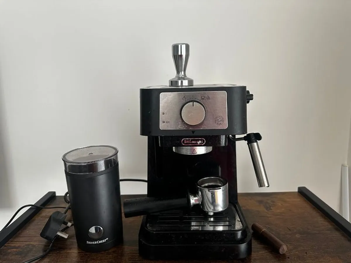 Espresso machine, Really good quality, barely used - Image 2