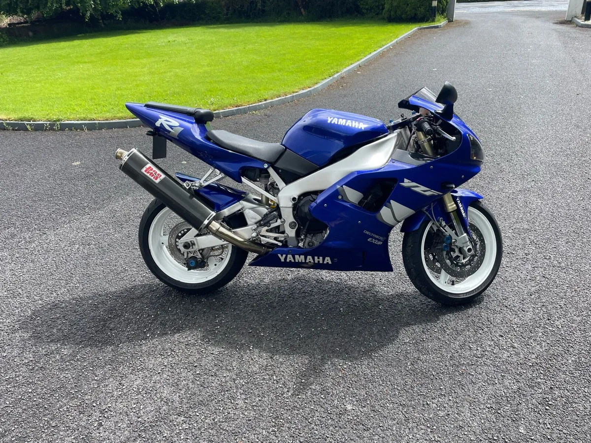 Motorcycle - Image 4