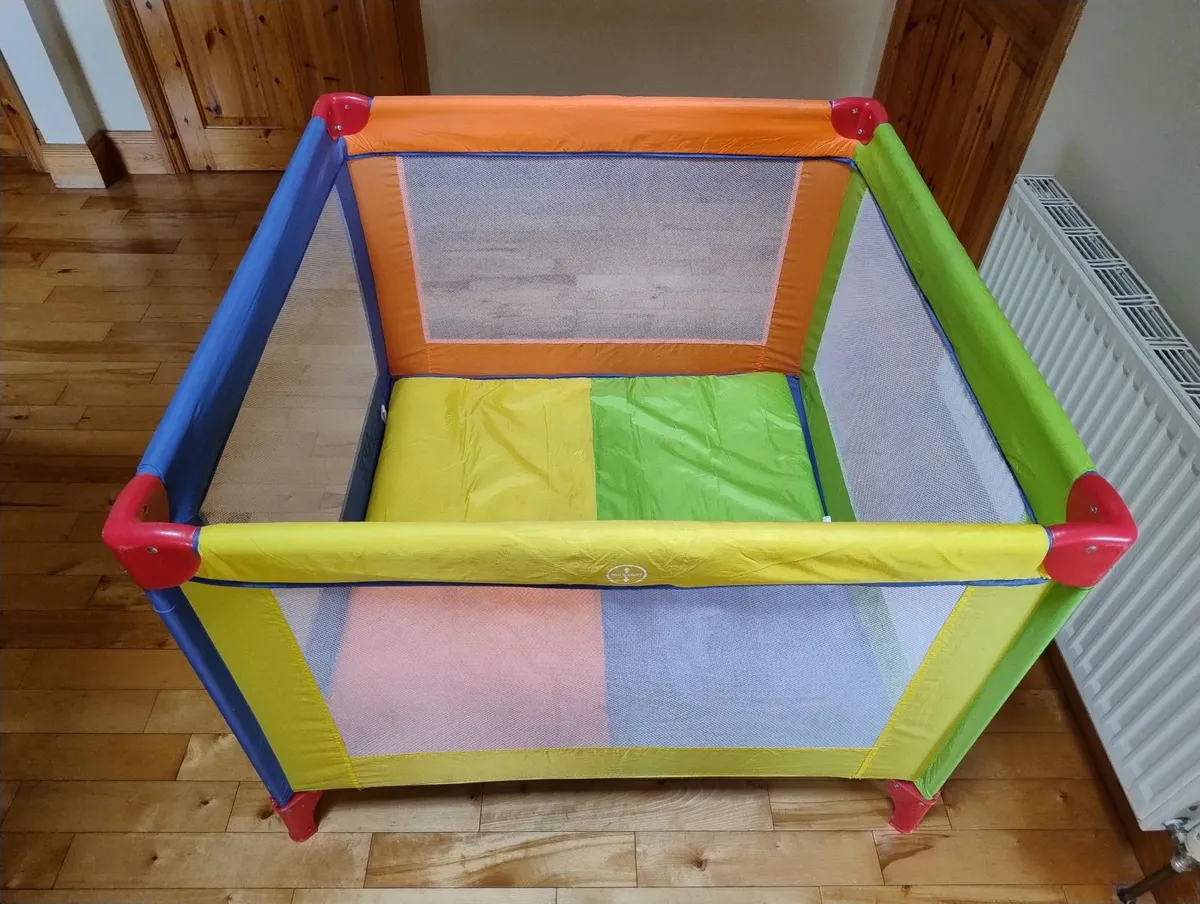 Travel Cot/Playpen - Image 2
