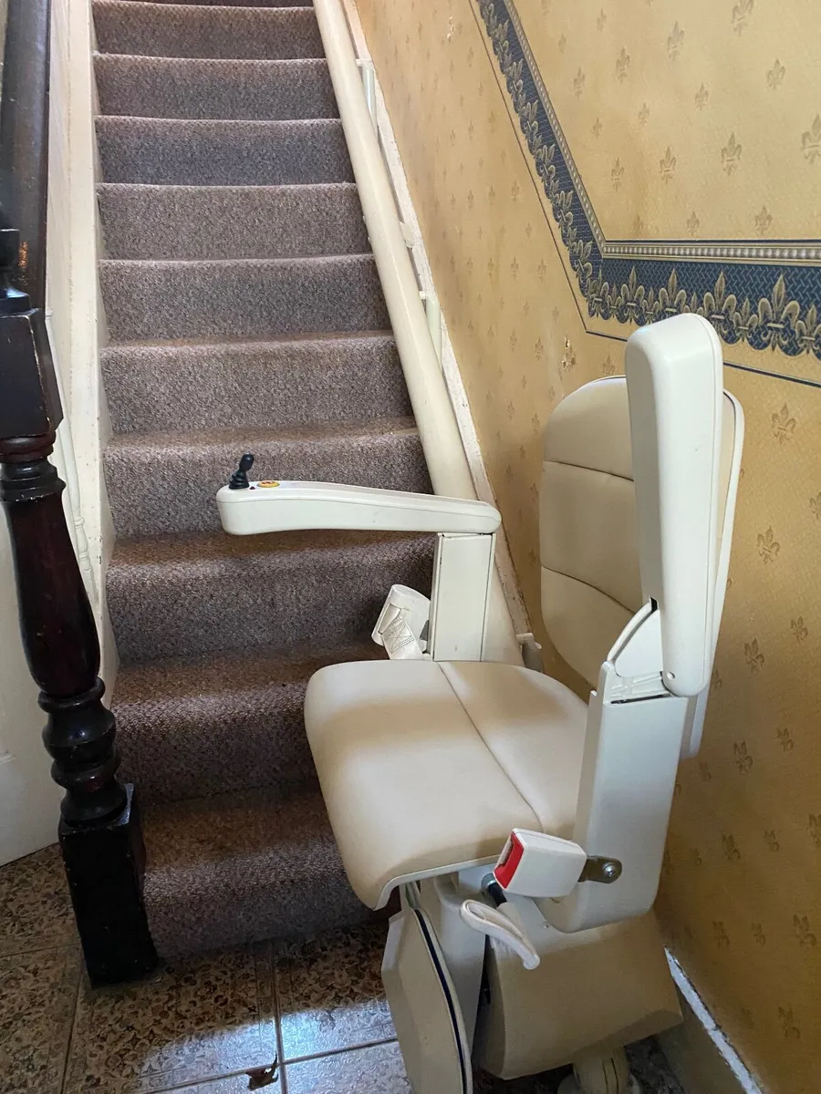 Chair stair lift - Image 1