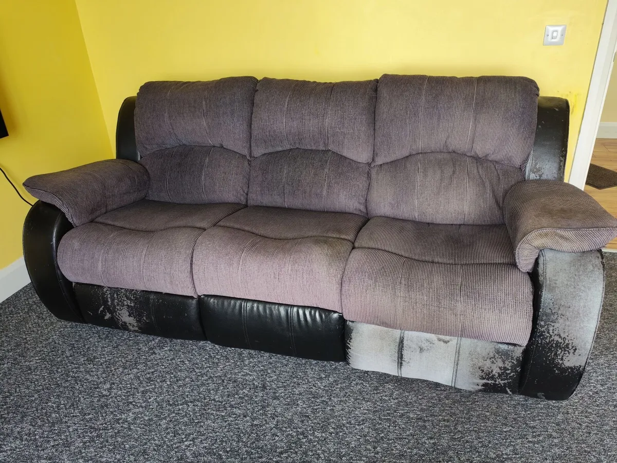 3 Seater Recliner - Image 1
