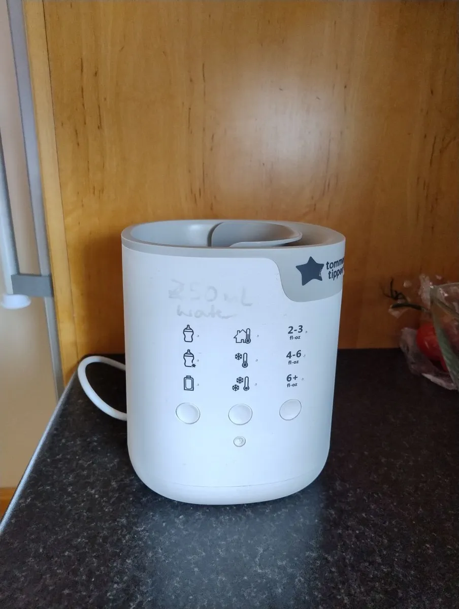 Baby bottle warmer