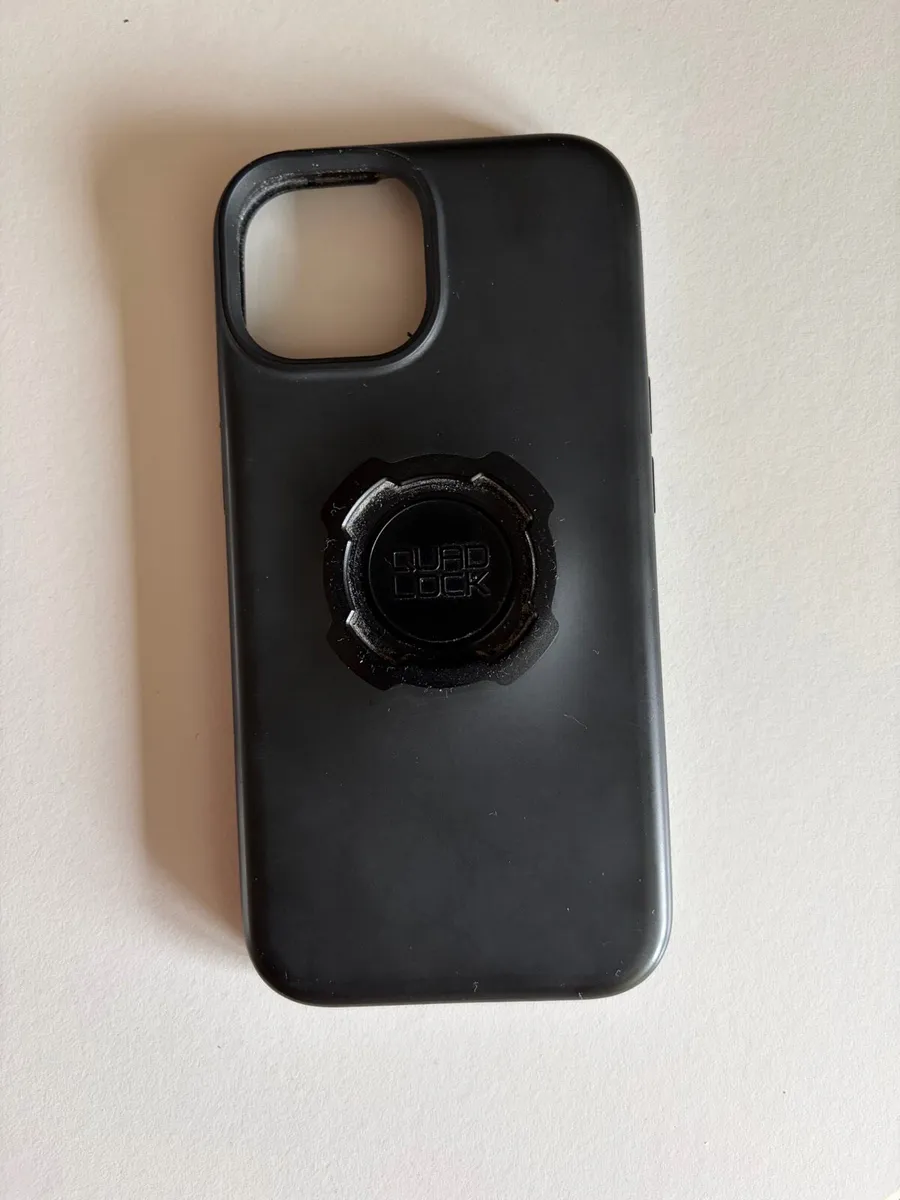 iPhone 15 - Image 3