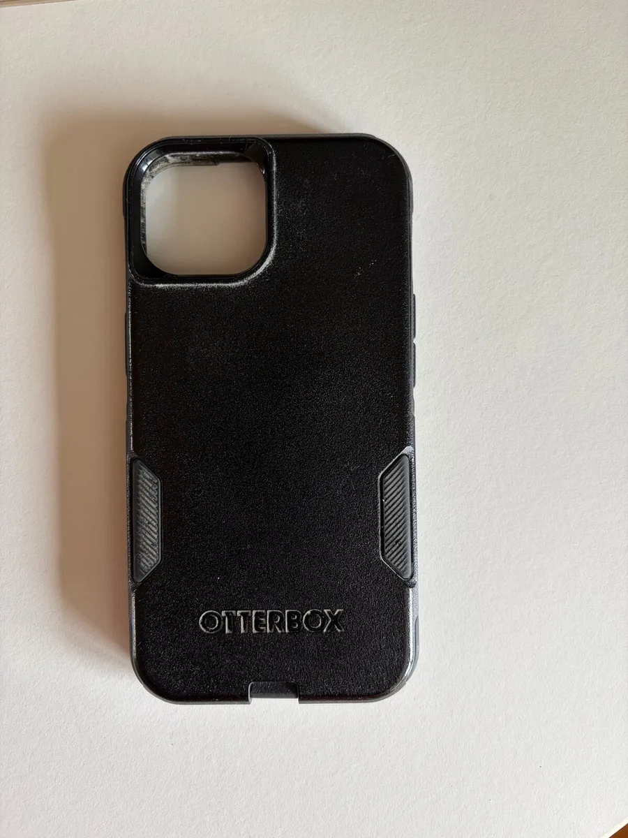 iPhone 15 - Image 4