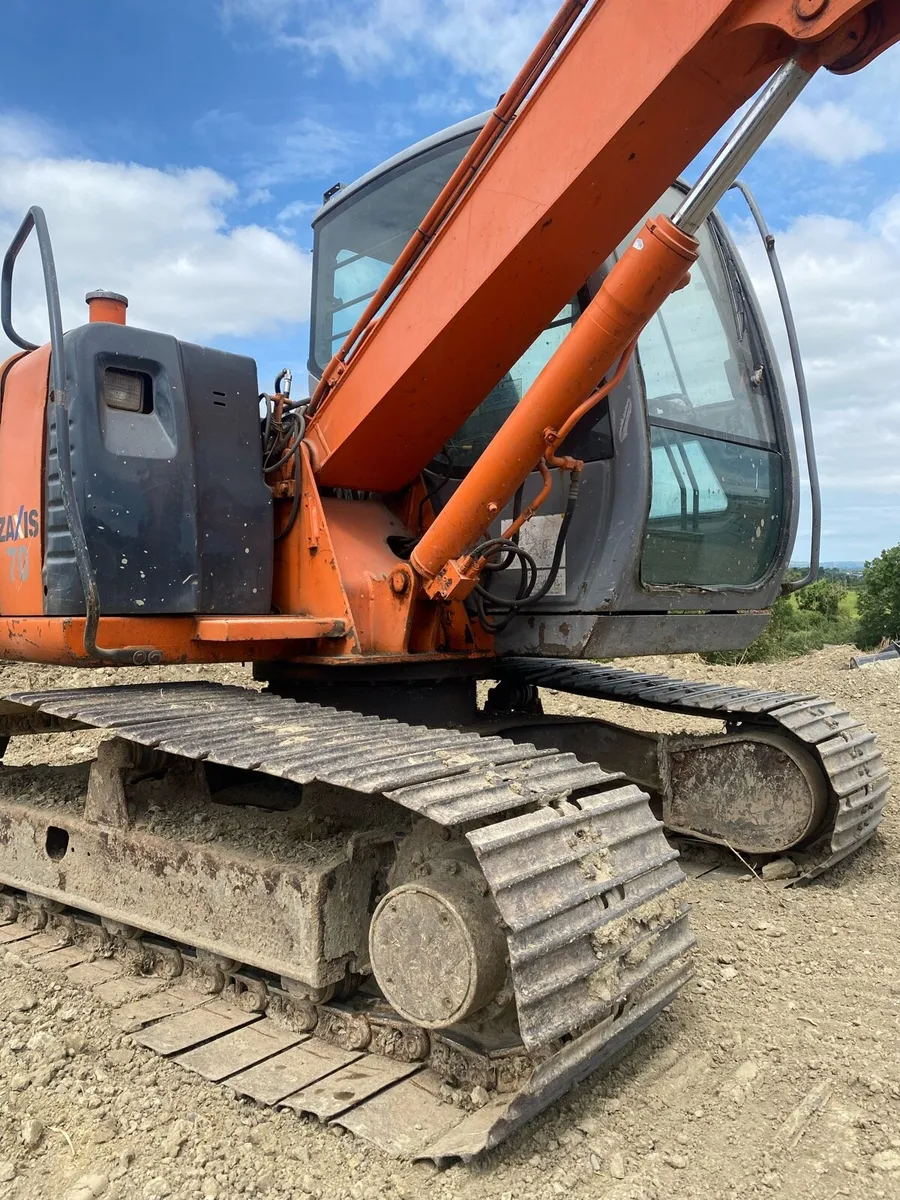 Hitachi Zaxis 70 - Image 3