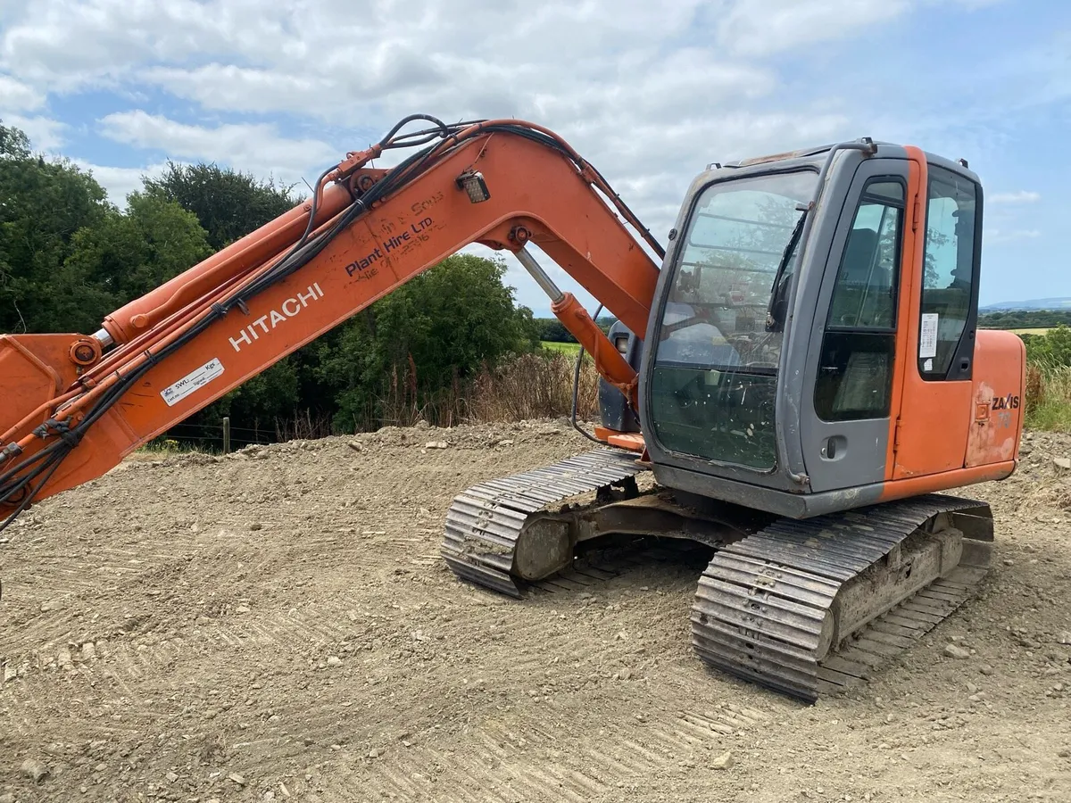 Hitachi Zaxis 70 - Image 1