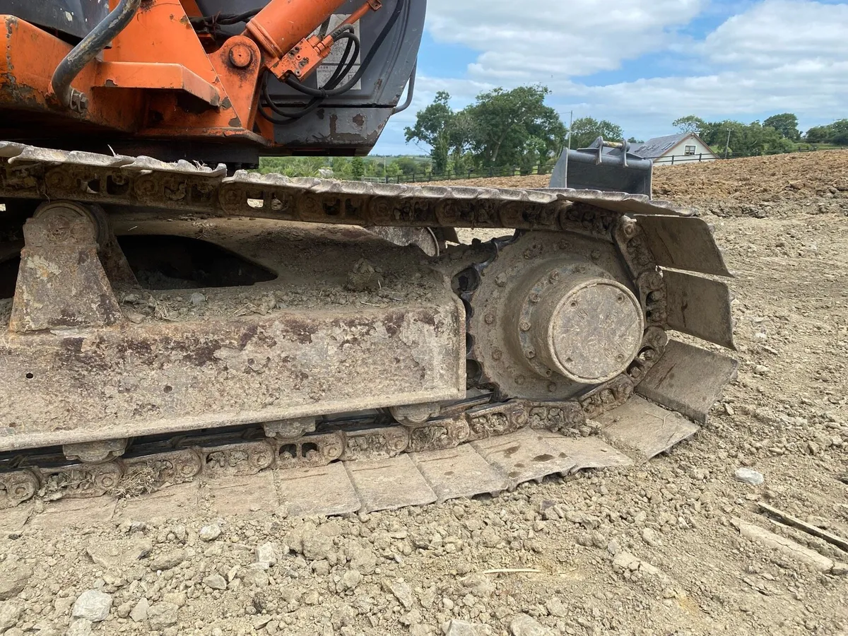 Hitachi Zaxis 70 - Image 2