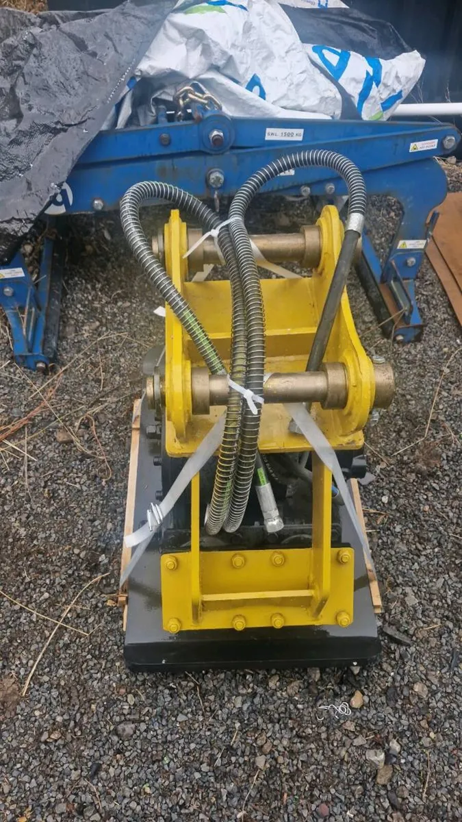 Hydraulic Compactor Plate - Image 2