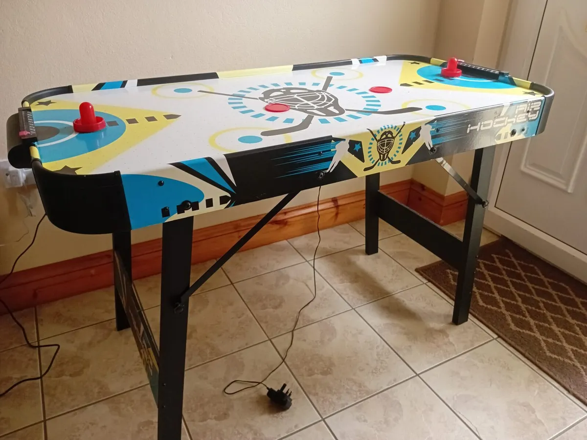 Air hockey table - Image 3