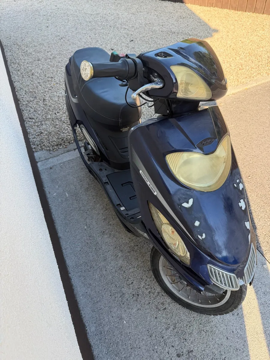 Electric Moped - Image 3