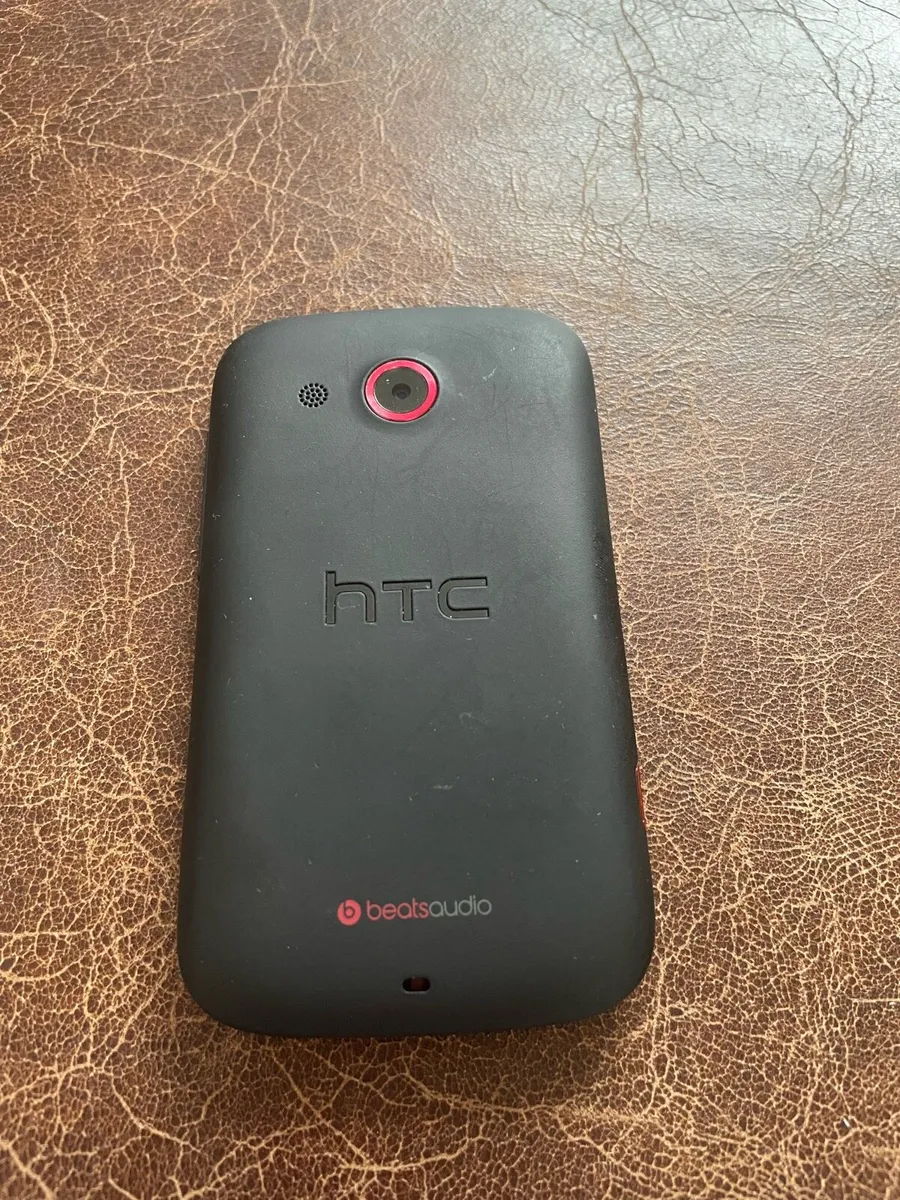HTC desire C mobile phone - Image 2