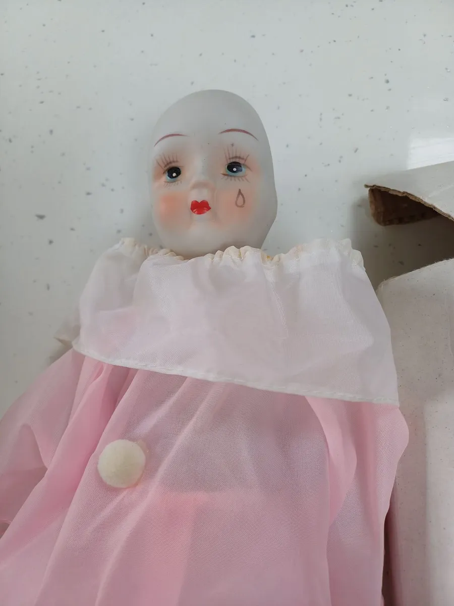 Vintage doll - Image 4