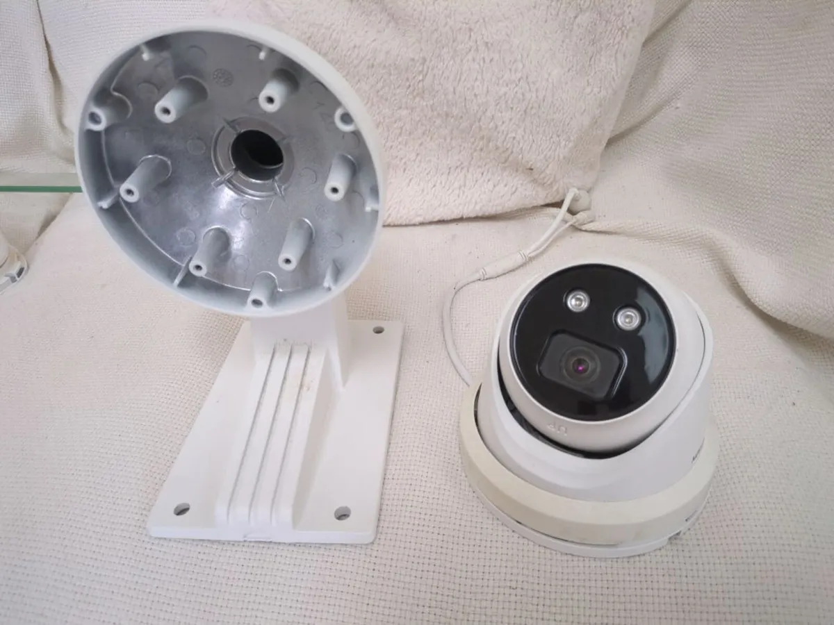 Hikvision CCTV Camera 4MP - Image 2