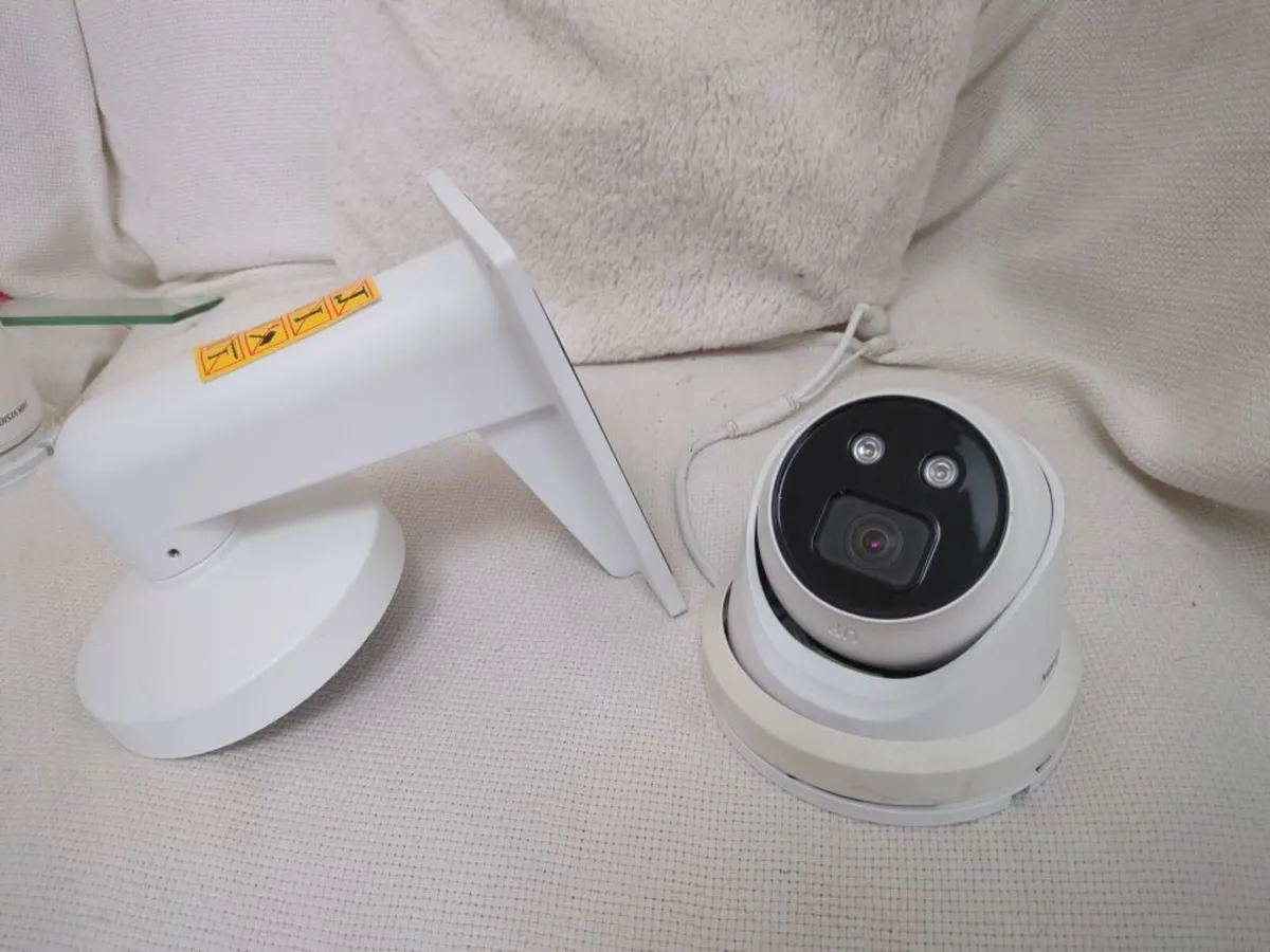 Hikvision CCTV Camera 4MP - Image 3