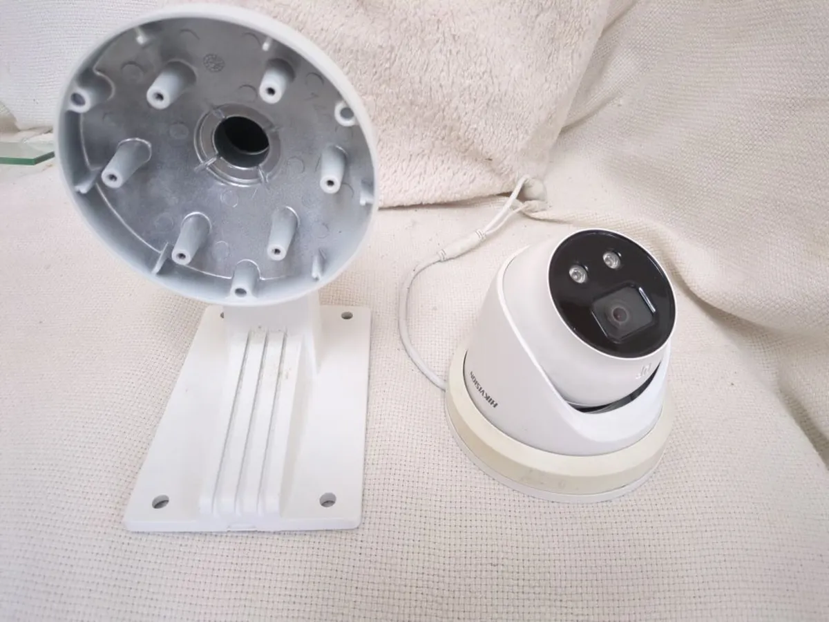 Hikvision CCTV Camera 4MP - Image 1