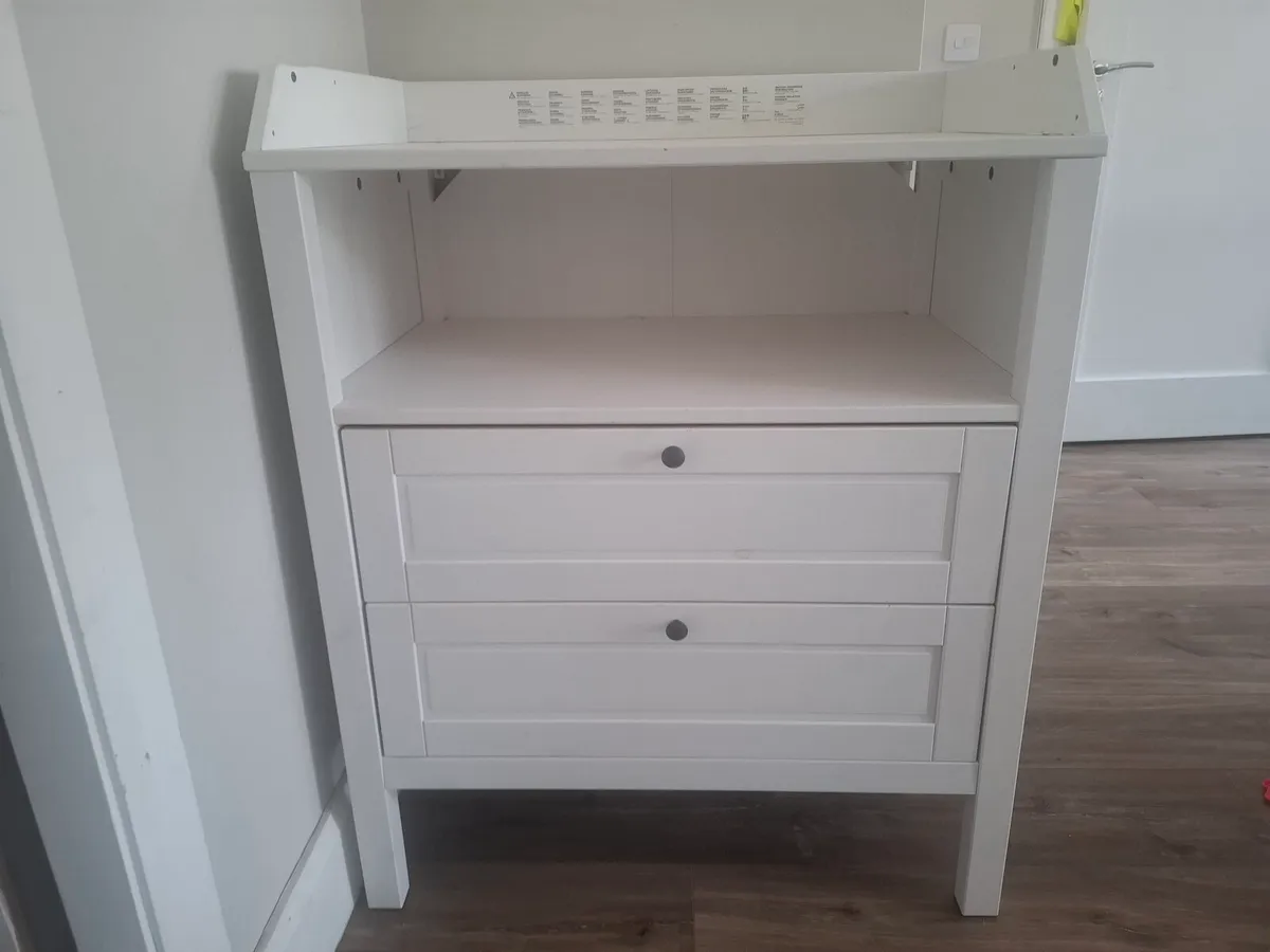 Chest of Drawers