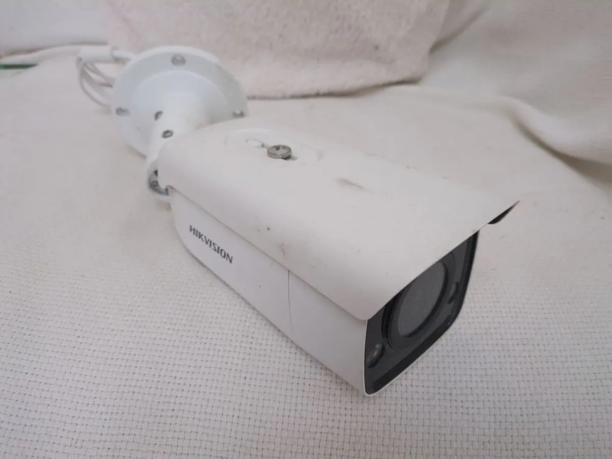 Hikvision CCTV Camera 4K 8MP - Image 1