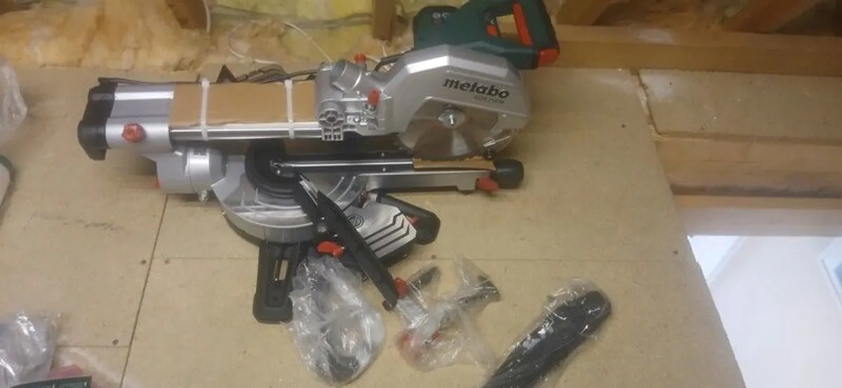 Mitre Saw and planer - Image 2