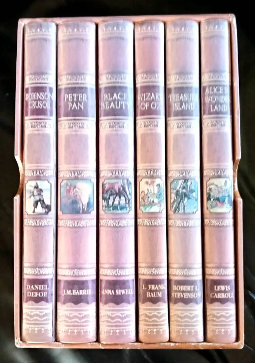 Treasury of Childrens Classics Bookset - Image 1