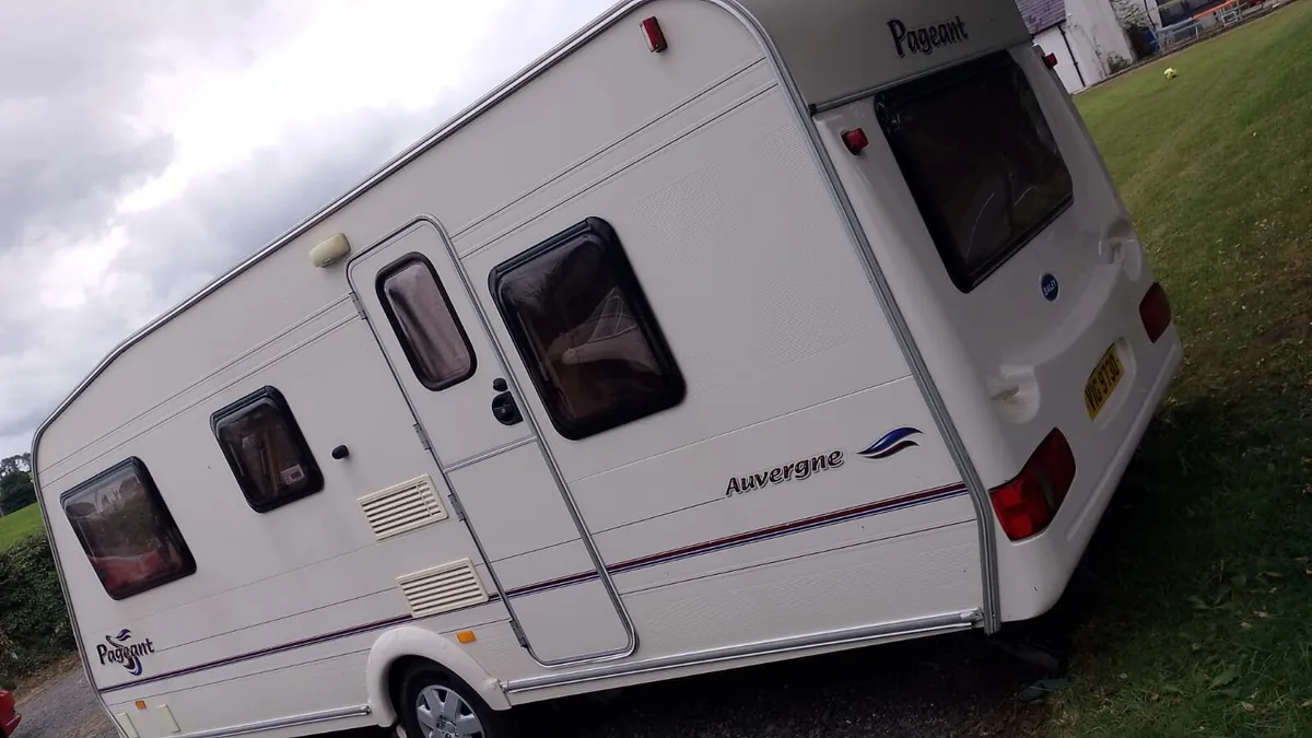 Bailey pageant 5 berth caravan - Image 2