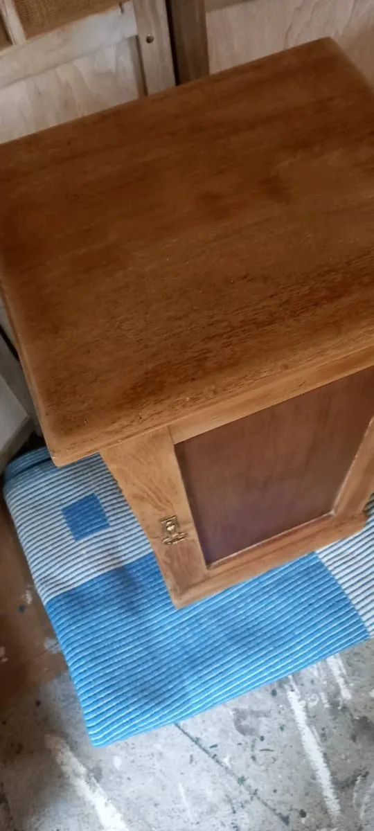 Victorian oak cupboard/ locker - Image 4
