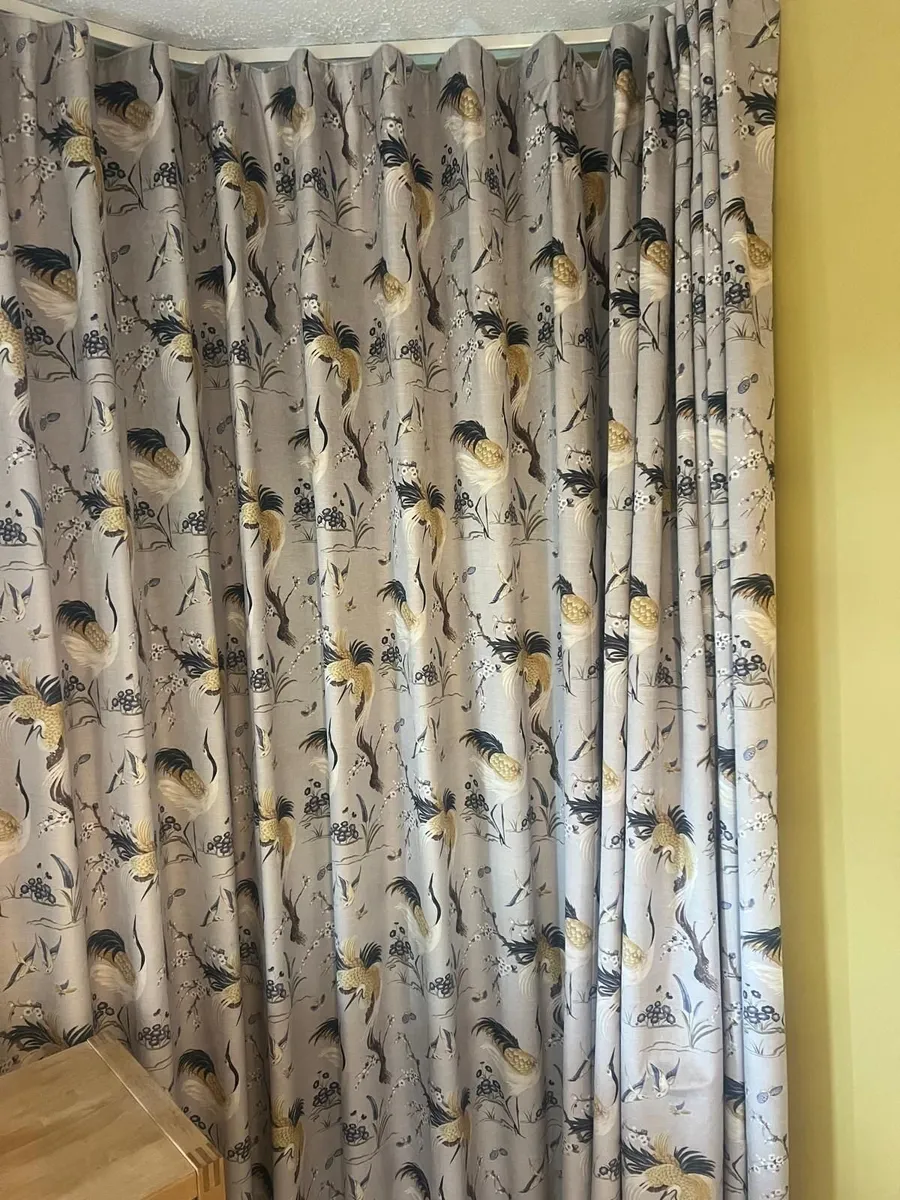 VELVET CURTAINS FOR SALE - Image 2