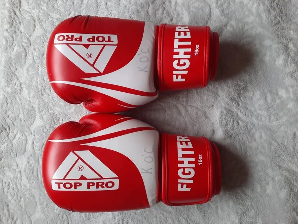 Boxing Gloves Top Pro 16oz - Image 1