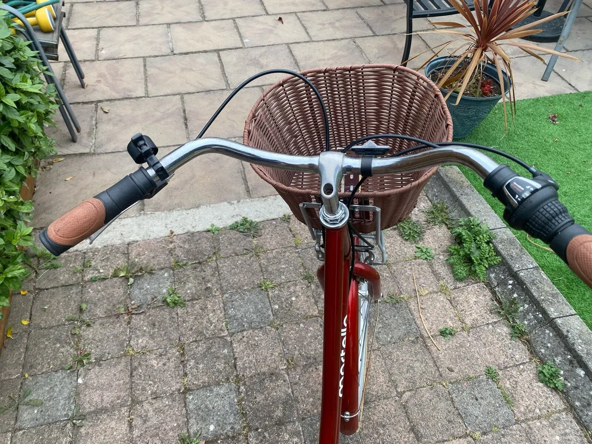 Lady’s bike - Image 4
