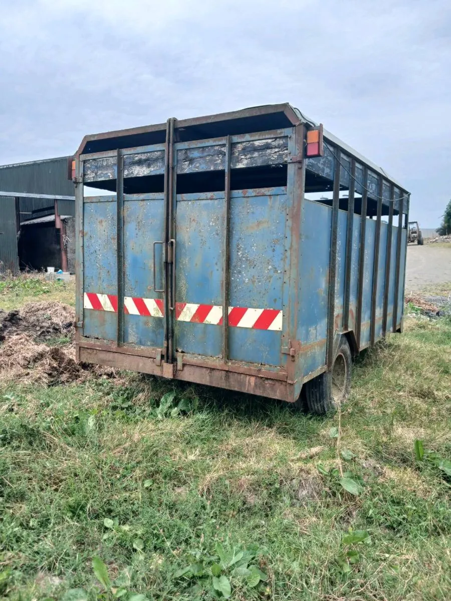 Tractor cattle trailer - Image 2