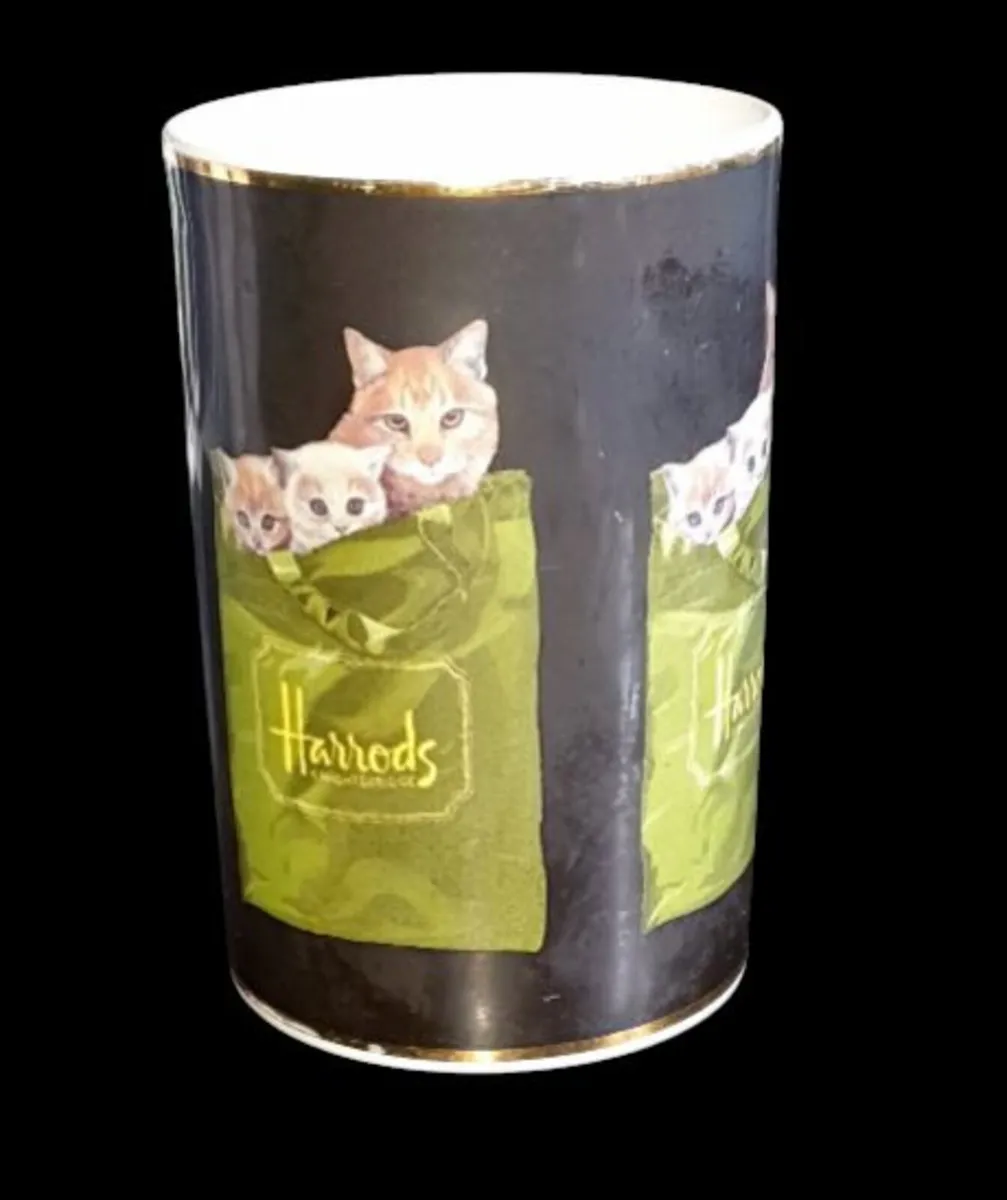 Pristine Vintage Harrods Knightsbridge Mug - Image 4
