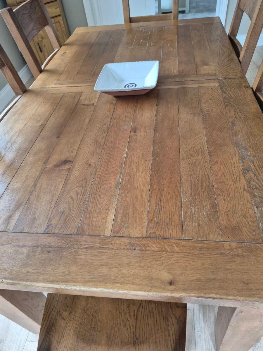 Kitchen table and chairs - Image 2