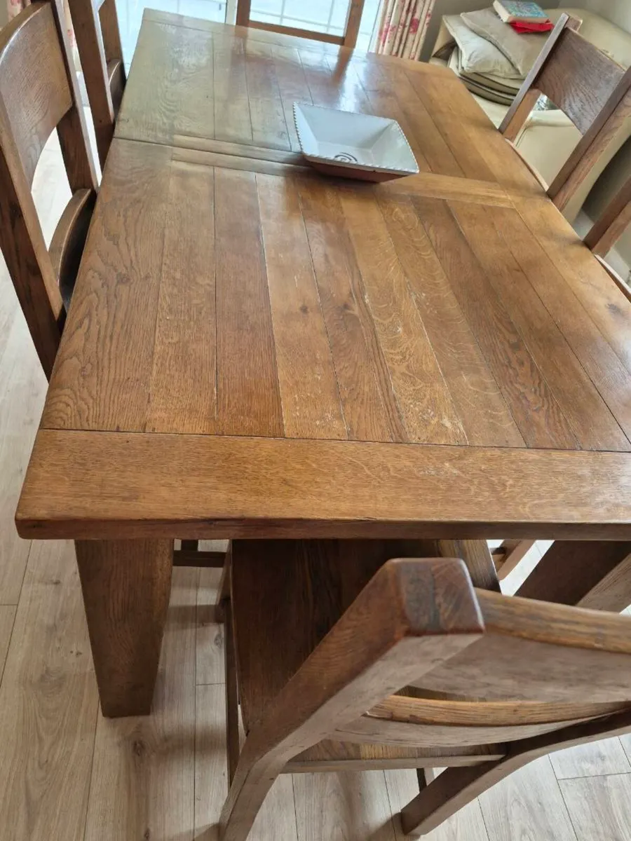 Kitchen table and chairs - Image 3