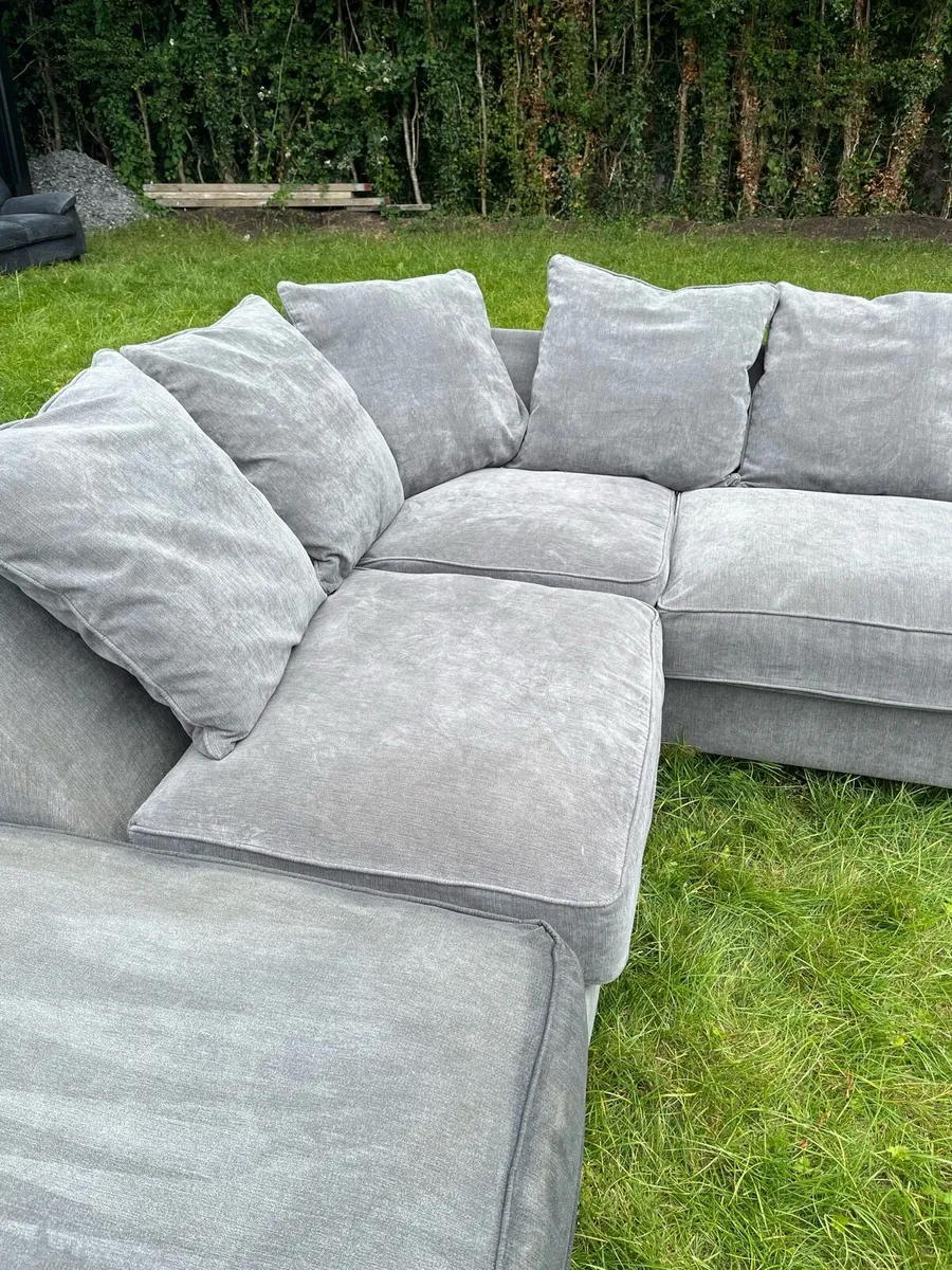 Furniture - Image 3