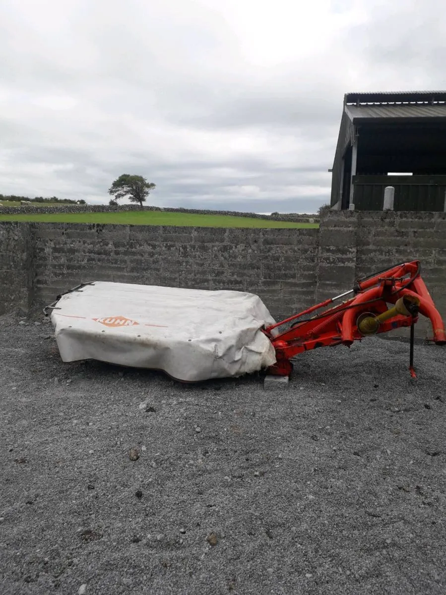 Kuhn gmd 55 disc mower - Image 1