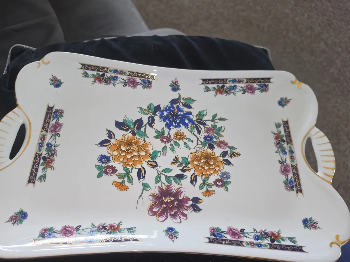 2 Decorative Meissen style plates - Image 1