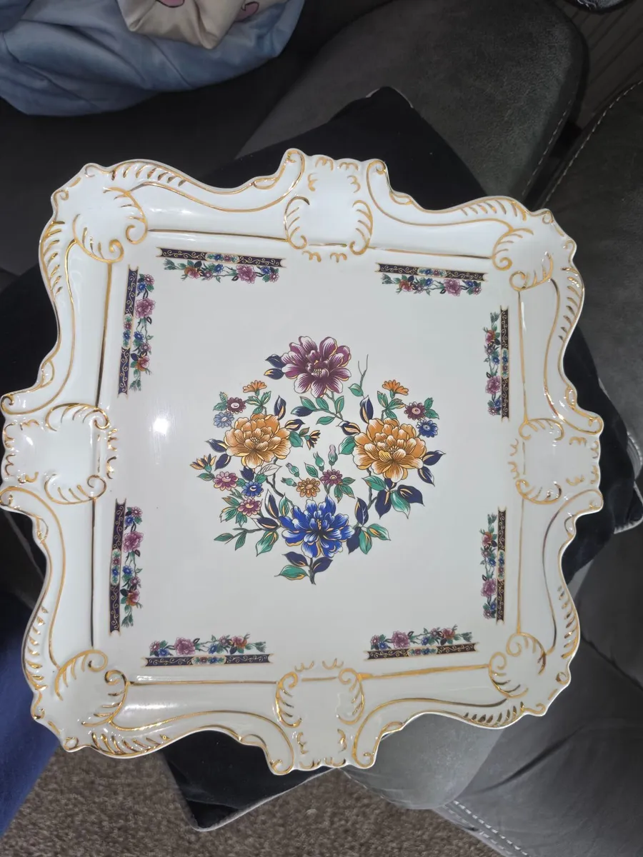 2 Decorative Meissen style plates - Image 2