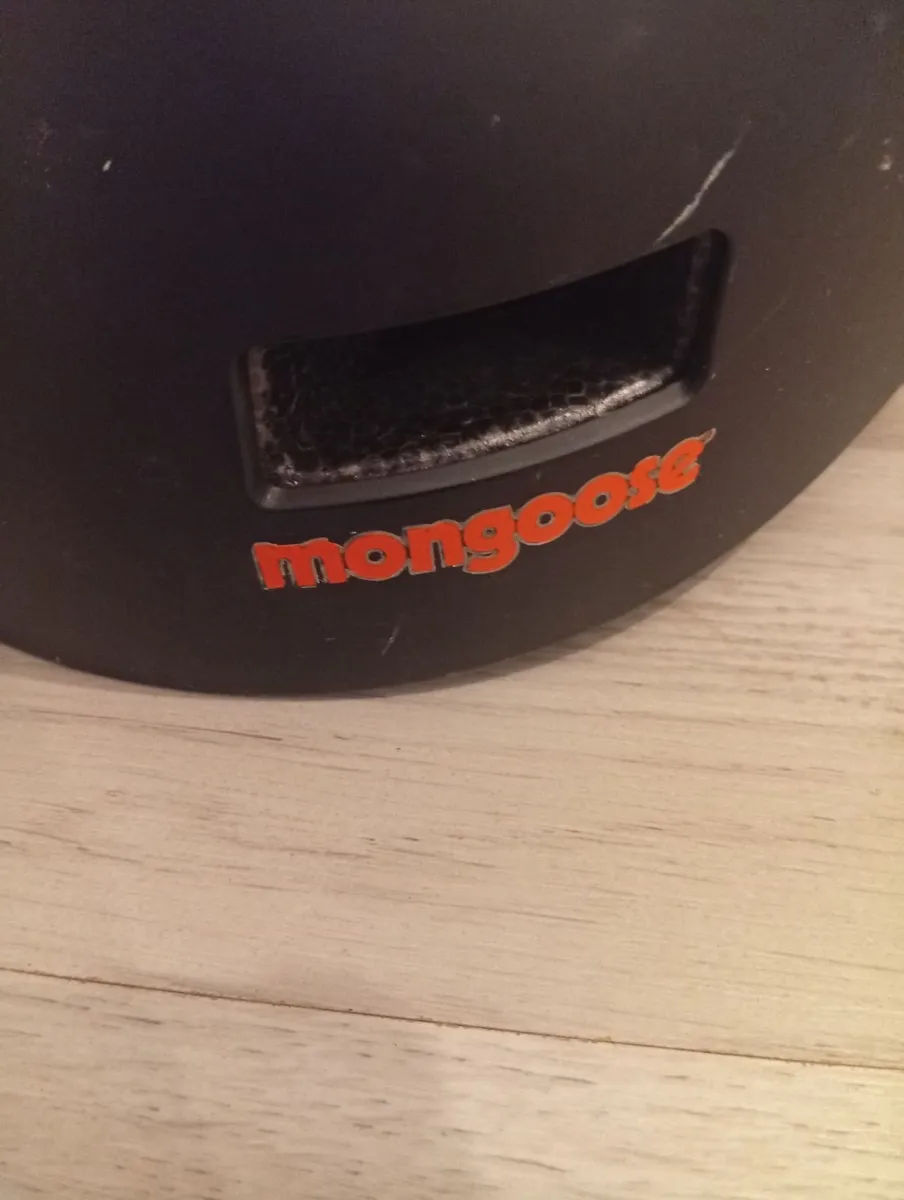 Quality Universal MANGOOSE helmet M-Size - Image 3