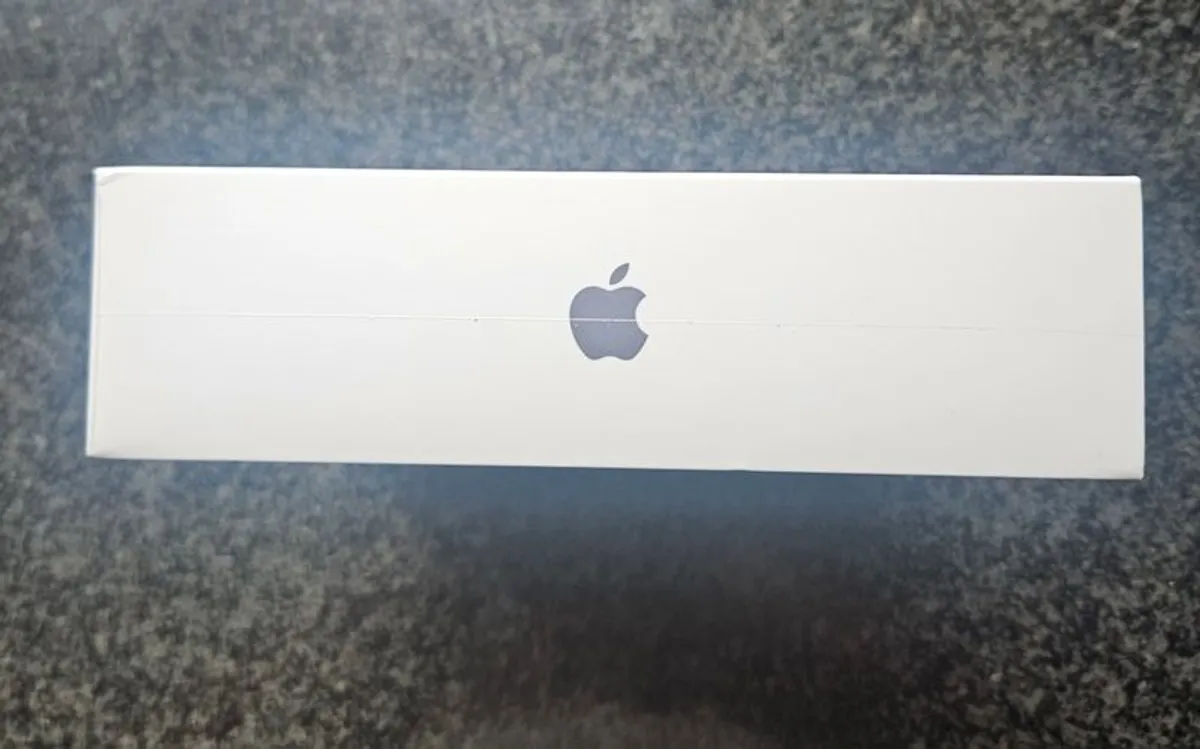 Apple iPad 9th Generation - Brand New Sealed - Image 4