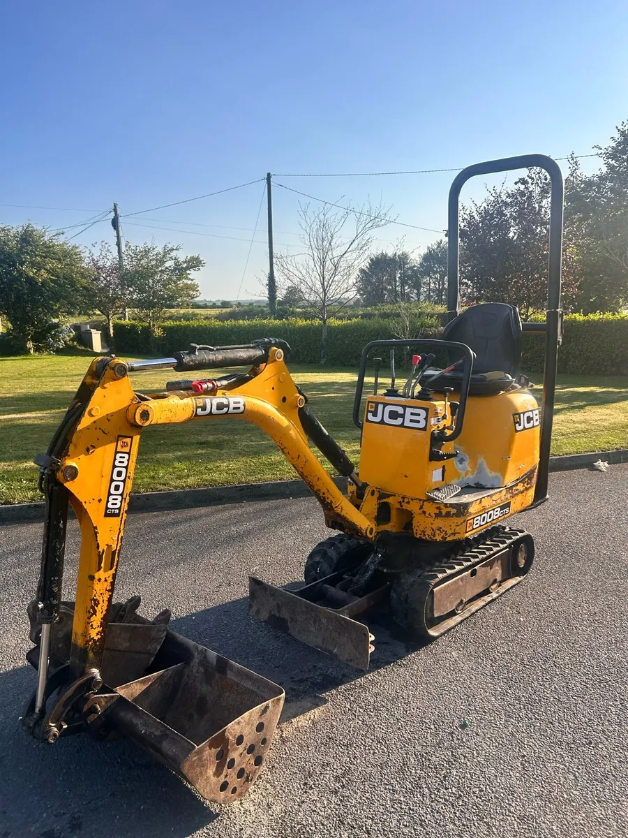 JCB micro digger 8008 - Image 2