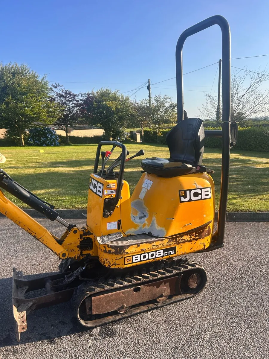 JCB micro digger 8008 - Image 3