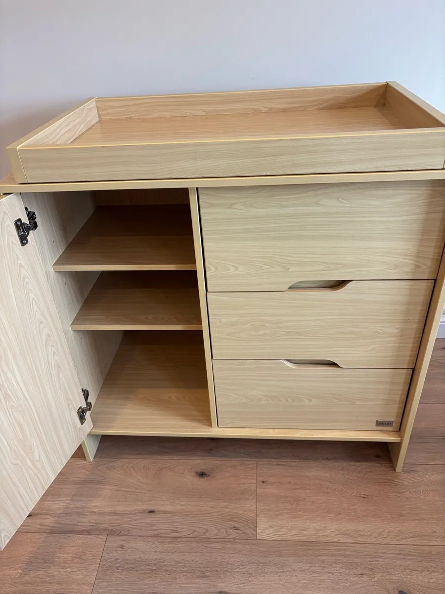 Kub Baby Changing Unit - Image 4
