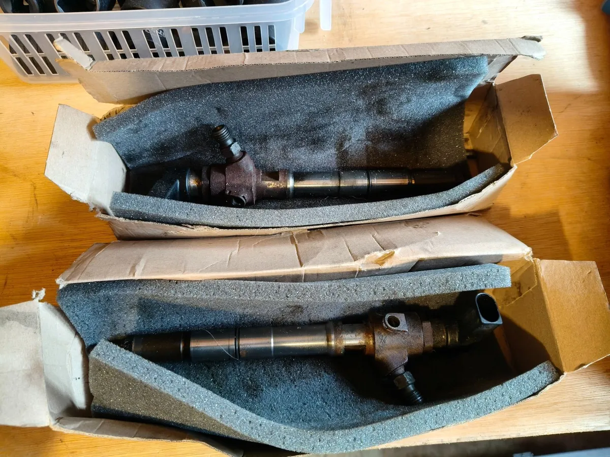 Injectors for 1.6 TDI -  03L130277B - Image 2