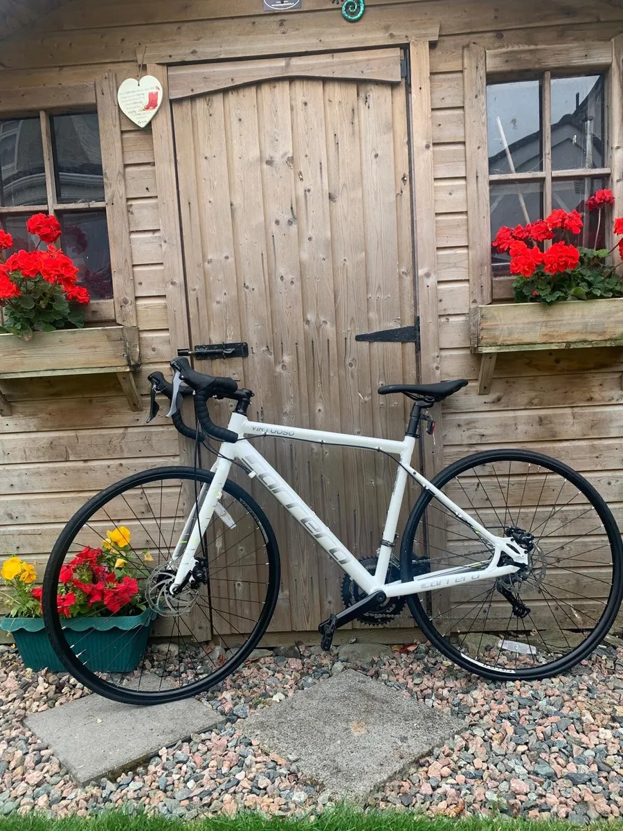 Carrera Virtuoso Road Bike - white- small frame - Image 1