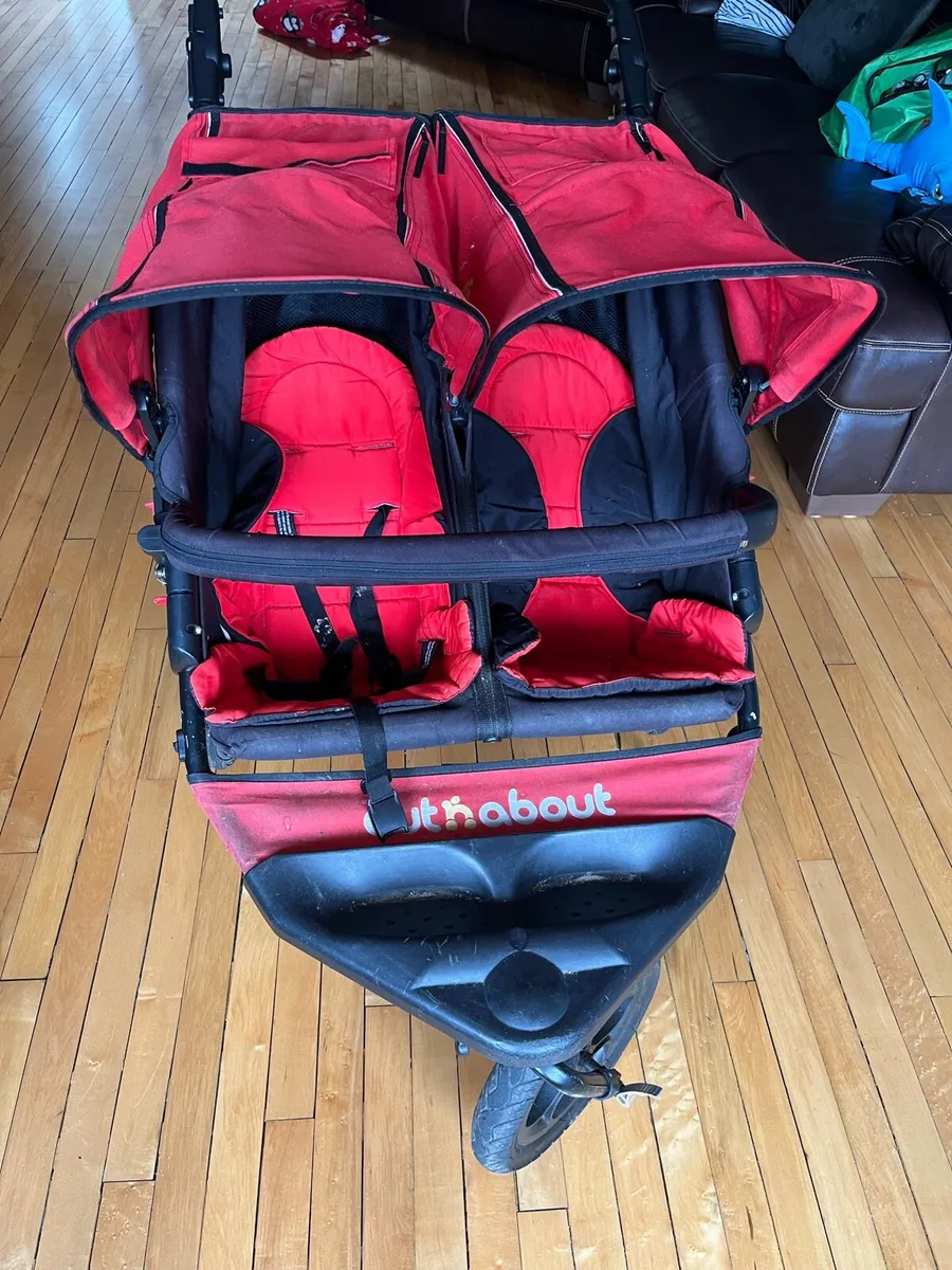 Out n about double buggy - Image 1
