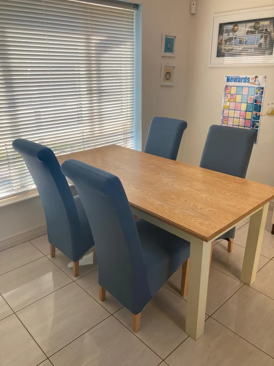Arnotts Dining Table & 6 Chairs – 180 x 90cm - Image 1